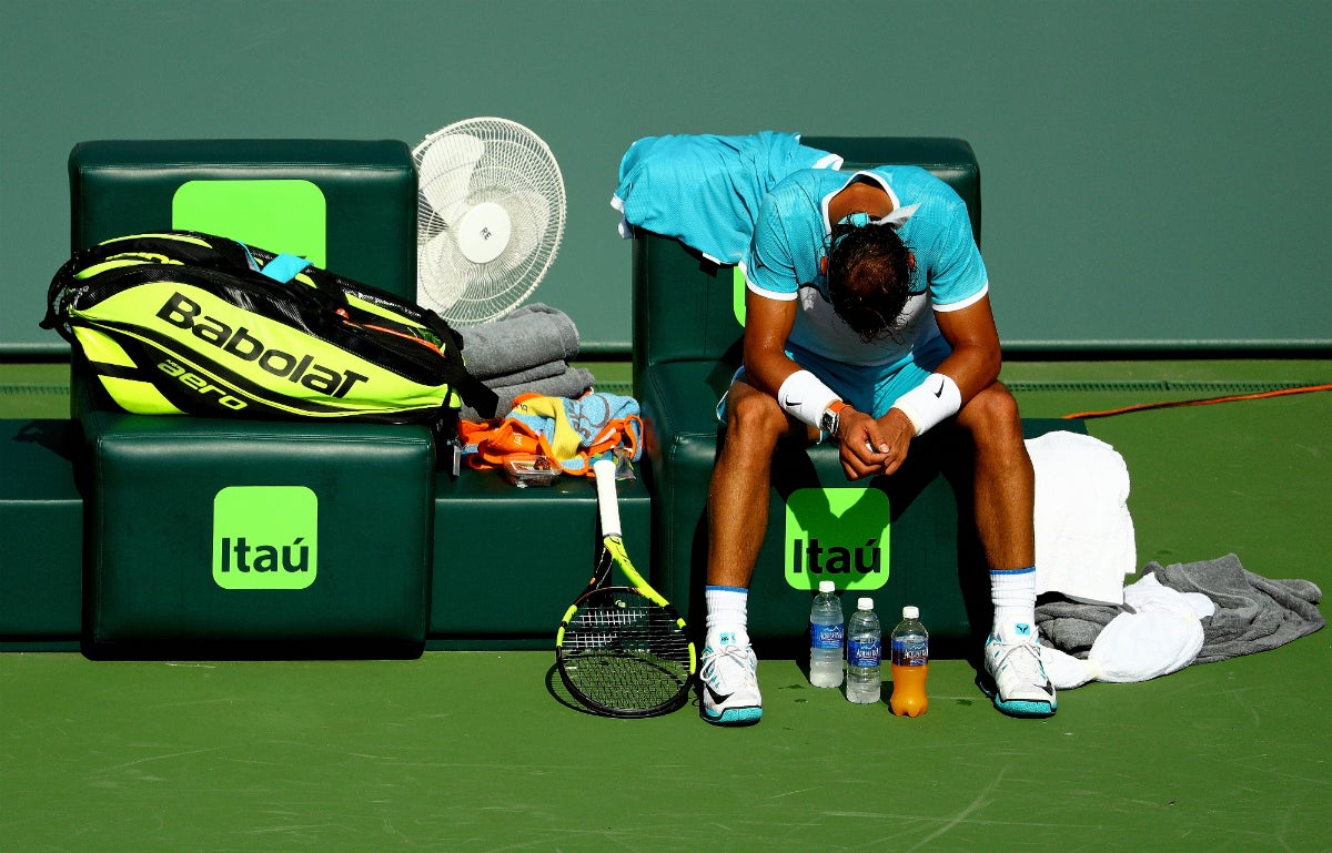 Nadal abandona el Masters 1.000 de Miami por problemas médicos Nadal abandona el Masters 1.000 de Miami por problemas médicos
