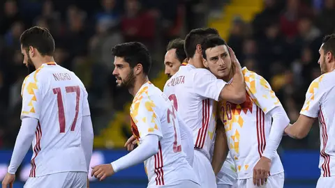 Aduriz celebra un gol con España Aduriz celebra un gol con España
