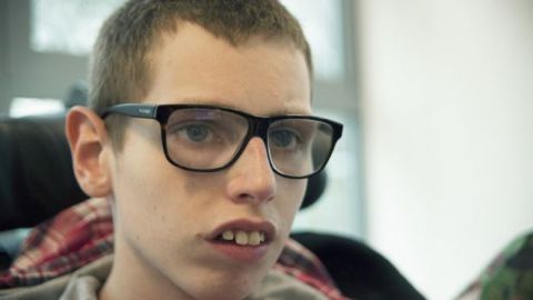 El joven brit&aacute;nico que ha roto su silencio a los 16 a&ntilde;os.