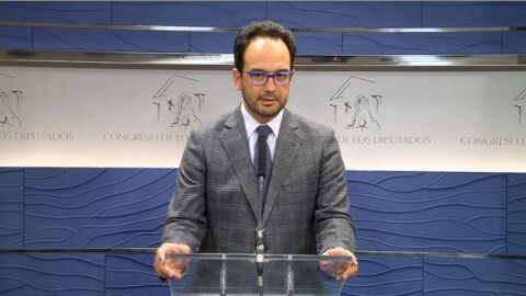 Antonio Hernando en rueda de prensa