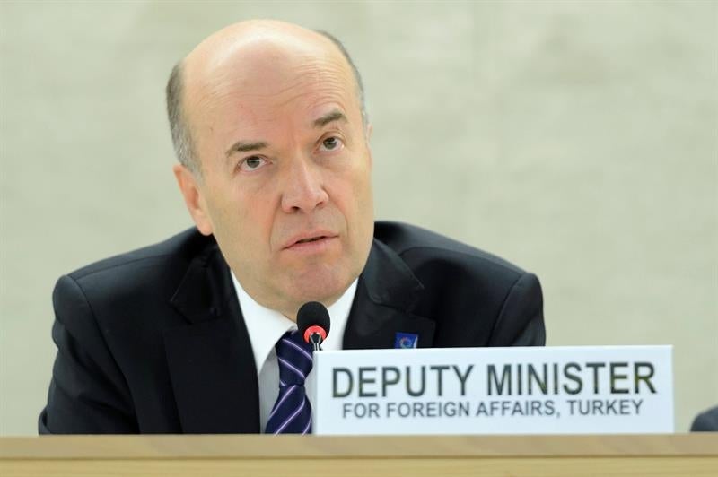 Turquía afirma que el acuerdo con la UE ha reducido drásticamente la llegada de refugiados Turquía afirma que el acuerdo con la UE ha reducido drásticamente la llegada de refugiados