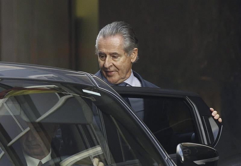 Anticorrupción pide cuatro años de cárcel para Blesa por elevar el sueldo de directivos de Caja Madrid Anticorrupción pide cuatro años de cárcel para Blesa por elevar el sueldo de directivos de Caja Madrid