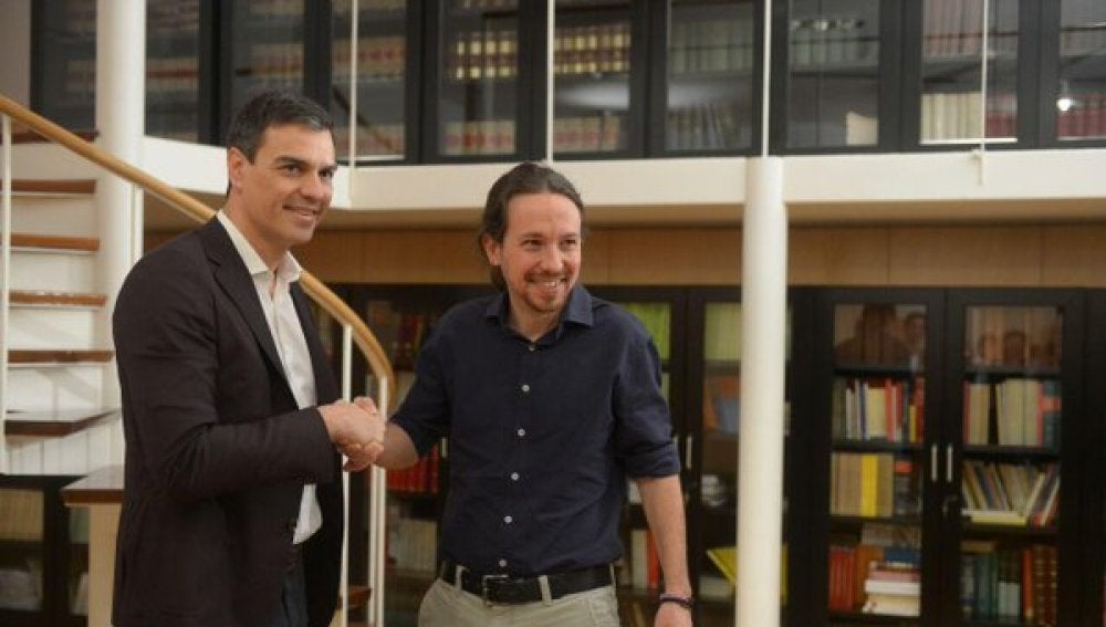 Pedro Sánchez y Pablo Iglesias durante su reunión