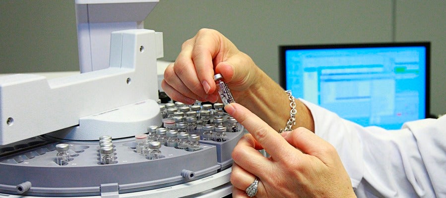 Muestras en un laboratorio Muestras en un laboratorio