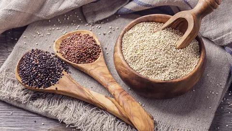 Semillas de lino, quinoa, espirulina… ¿Cómo puedo incorporar superalimentos a mi dieta? Semillas de lino, quinoa, espirulina… ¿Cómo puedo incorporar superalimentos a mi dieta?