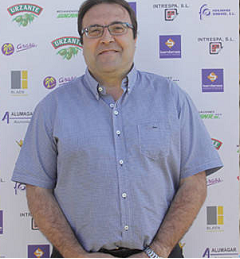 Jesús Miranda: "Tener al primer equipo en 2ªB y al Juvenil en División de Honor es importante para aglutinar a la Ribera" Jesús Miranda: "Tener al primer equipo en 2ªB y al Juvenil en División de Honor es importante para aglutinar a la Ribera"