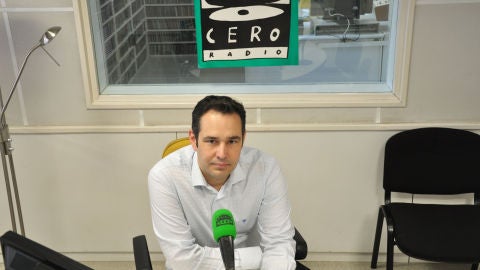 Periodista de Onda Cero Cantabria
