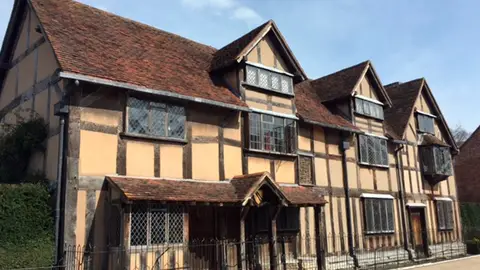 Stratford-upon-Avon, pueblo donde nació Shakespeare Stratford-upon-Avon, pueblo donde nació Shakespeare