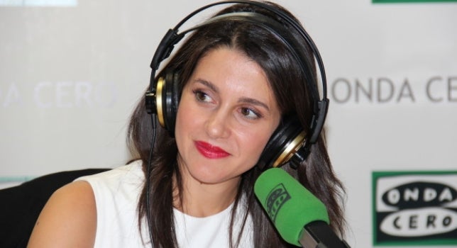 Inés Arrimadas: "Rajoy no puede ser la persona que encabece un nuevo gobierno transversal, limpio y reformista" Inés Arrimadas: "Rajoy no puede ser la persona que encabece un nuevo gobierno transversal, limpio y reformista"