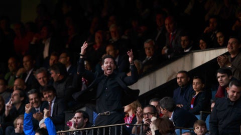Simeone, en la grada
