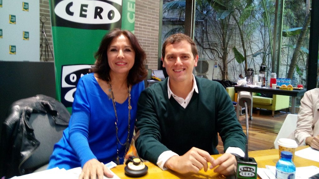 Albert Rivera: "Me gusta que a los hombres también nos regalen rosas en Sant Jordi" Albert Rivera: "Me gusta que a los hombres también nos regalen rosas en Sant Jordi"