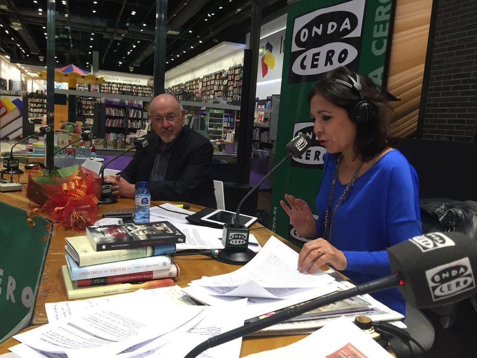 Juan Eslava Galán: "El 40% de los españoles nunca ha leído un libro" Juan Eslava Galán: "El 40% de los españoles nunca ha leído un libro"