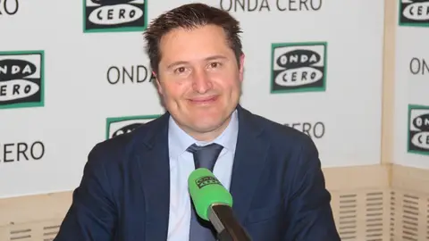 Víctor Alfaro, Víctor Alfaro,