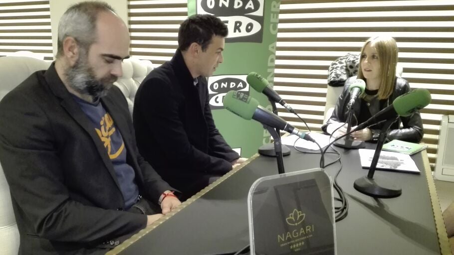 Luis Tosar, Mario Casas y Farruco Castrom&aacute;n con Susana Pedreira