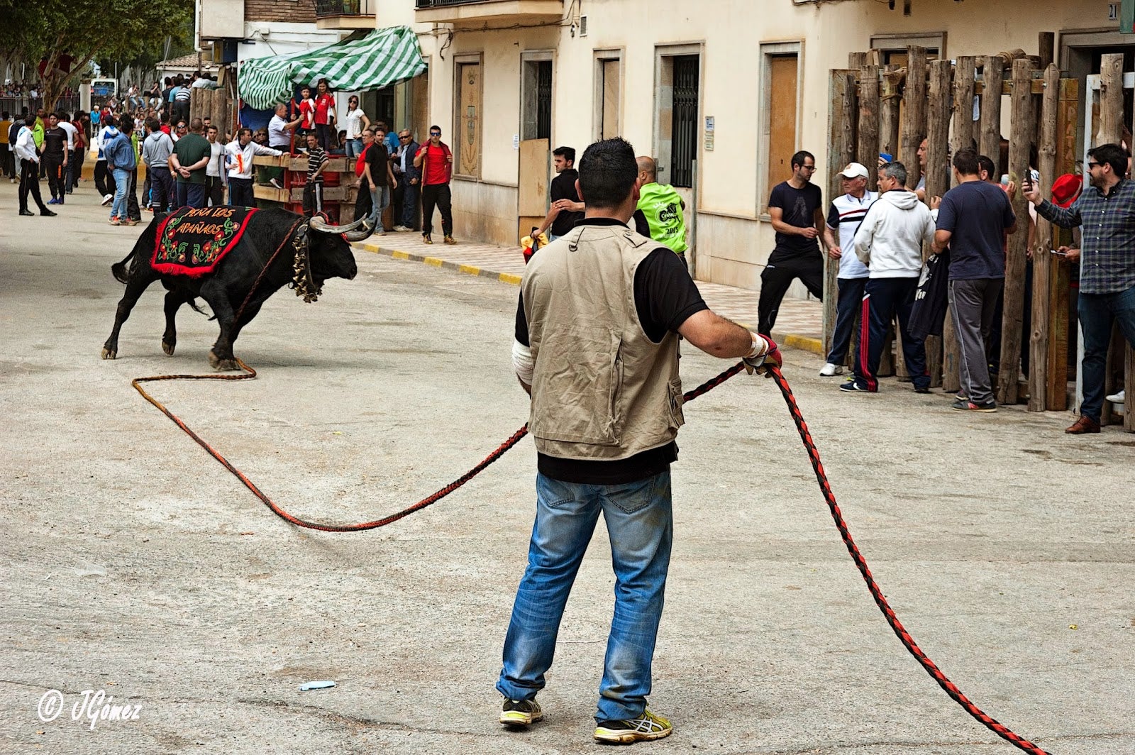 Jaén en la Onda con Nicolás Hidalgo Beas de Segura Toros "Ensogaos" Jaén en la Onda con Nicolás Hidalgo Beas de Segura Toros "Ensogaos"