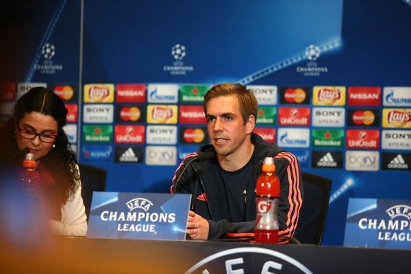Lahm: "No hay favorito en la eliminatoria ante el Atlético, todo se decidirá en el partido de vuelta" Lahm: "No hay favorito en la eliminatoria ante el Atlético, todo se decidirá en el partido de vuelta"