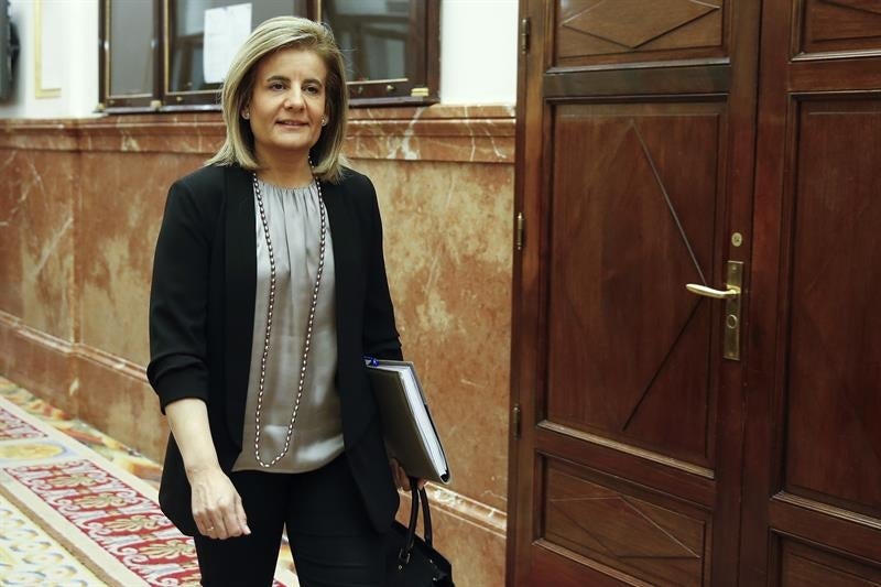 Báñez dice que en términos interanuales España crea 1.500 empleos al día Báñez dice que en términos interanuales España crea 1.500 empleos al día