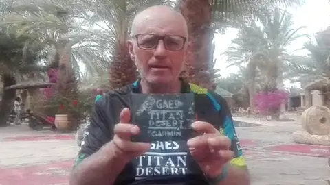 Chema del Olmo finaliza su tercera Titan Desert Chema del Olmo finaliza su tercera Titan Desert