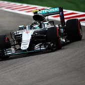 Nico Rosberg logra la 'pole' en Sochi Nico Rosberg logra la 'pole' en Sochi