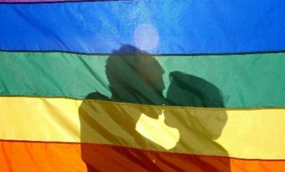El PSOE pide que los homosexuales puedan casarse en todos los consulados españoles El PSOE pide que los homosexuales puedan casarse en todos los consulados españoles