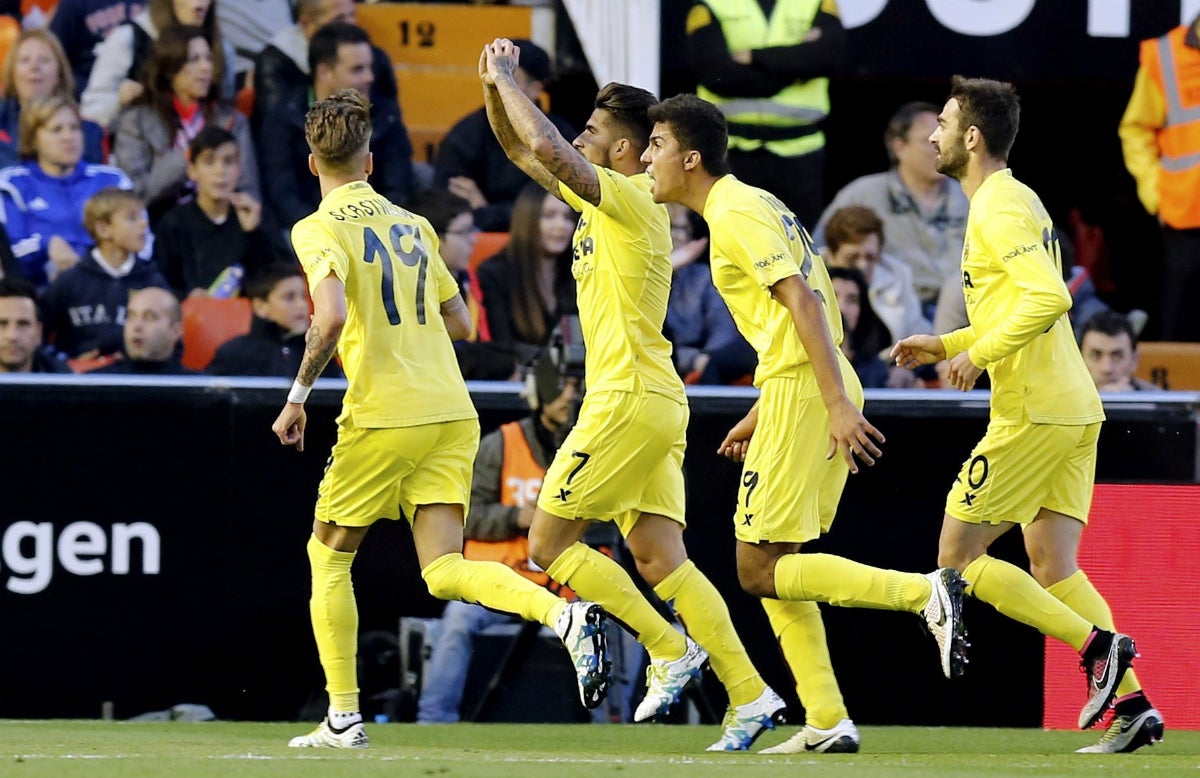 Valencia 0 - 2 Villarreal. El Villarreal triunfa en el Mestalla Valencia 0 - 2 Villarreal. El Villarreal triunfa en el Mestalla