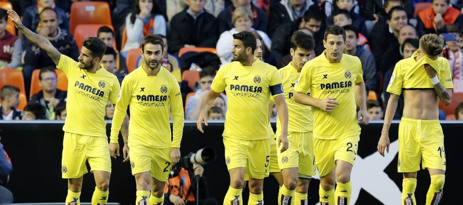 Los jugadores del Villarreal celebran un gol Los jugadores del Villarreal celebran un gol