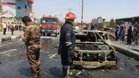 Al menos 35 muertos y 73 heridos en un doble atentado del EI en el sur de Irak Al menos 35 muertos y 73 heridos en un doble atentado del EI en el sur de Irak