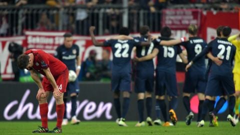 Contraste de sentimientos, uni&oacute;n y &eacute;xito atl&eacute;tico vs la soledad y el fracaso del Bayern 