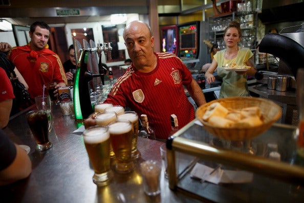 El perfil mayoritario del parado en Elche es el de una mujer de más de 44 años de edad que busca trabajo en el sector servicios El perfil mayoritario del parado en Elche es el de una mujer de más de 44 años de edad que busca trabajo en el sector servicios