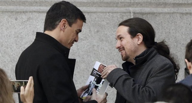 La tertulia: Pablo Iglesias quiere presionar a Pedro Sánchez La tertulia: Pablo Iglesias quiere presionar a Pedro Sánchez