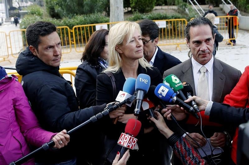 Ana Duato dice sentirse "muy traicionada" por el asesor Fernando Peña del bufete Nummaria Ana Duato dice sentirse "muy traicionada" por el asesor Fernando Peña del bufete Nummaria