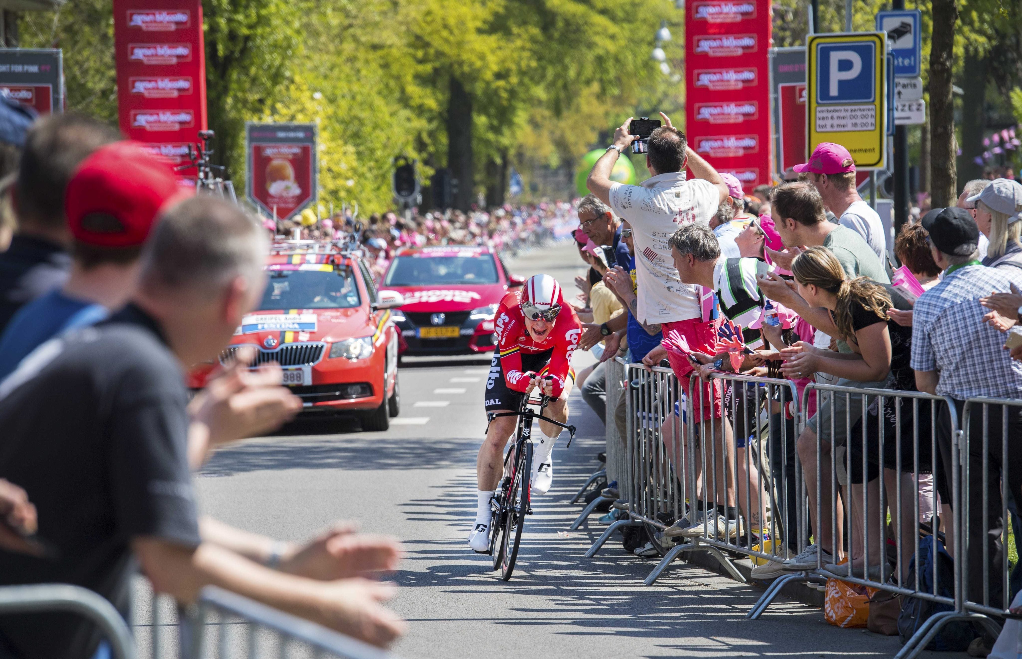 Greipel gana la quinta etapa del Giro de Italia y Dumoulin sigue líder Greipel gana la quinta etapa del Giro de Italia y Dumoulin sigue líder