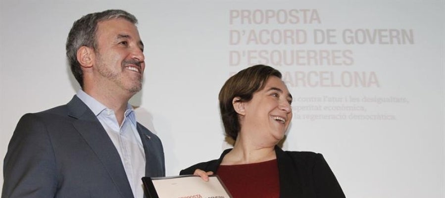 La alcaldesa de Barcelona, Ada Colau, y el presidente del grupo municipal socialista, Jaume Collboni La alcaldesa de Barcelona, Ada Colau, y el presidente del grupo municipal socialista, Jaume Collboni