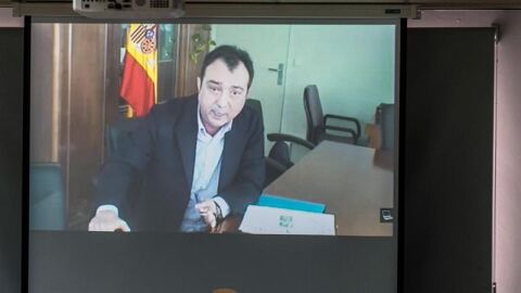 Manuel Cobo en una imagen recogida de la pantalla que se encuentra en la sala de prensa del EBAP, donde se celebra el juicio por el caso N&oacute;os.