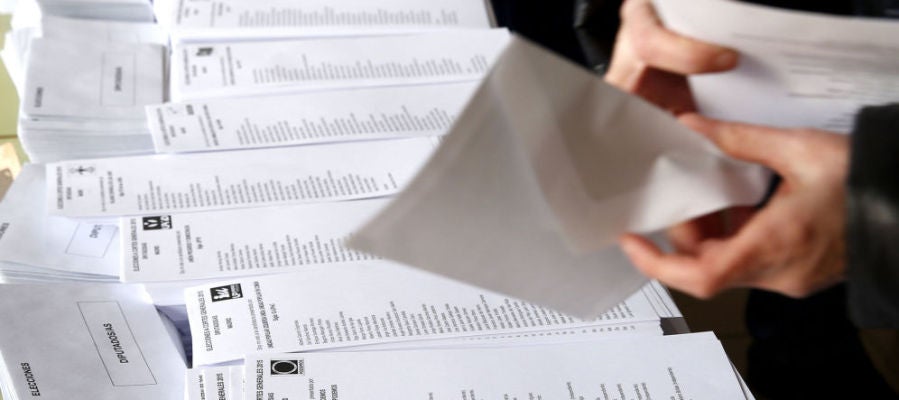 Las peticiones de voto por correo se han quintuplicado estas elecciones del 26J Las peticiones de voto por correo se han quintuplicado estas elecciones del 26J