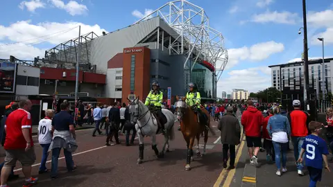 Exteriores de Old Trafford Exteriores de Old Trafford