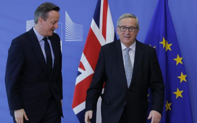 Minuto económico: ¿Qué tiene que ver el brexit con una sombrilla en la playa? Minuto económico: ¿Qué tiene que ver el brexit con una sombrilla en la playa?