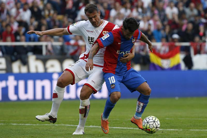 Rayo 3 - 1 Levante. El Rayo cumple en Vallecas pero no logra la salvación Rayo 3 - 1 Levante. El Rayo cumple en Vallecas pero no logra la salvación