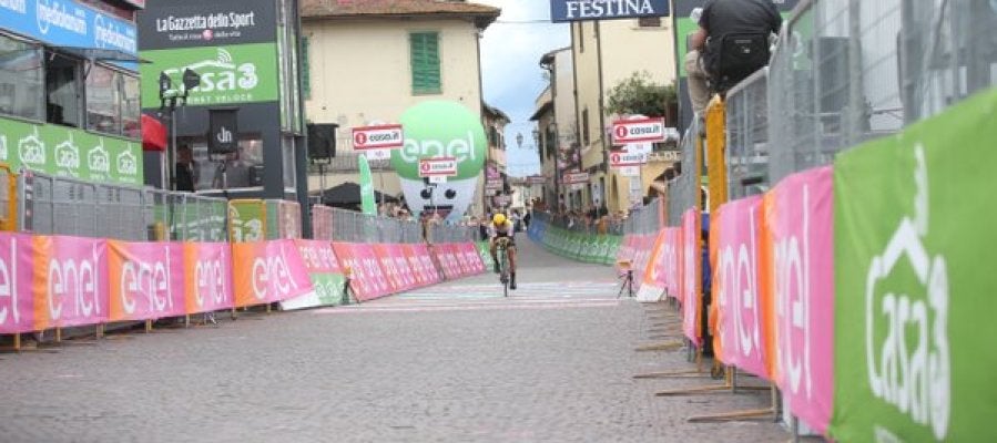 Roglig, en su paso por meta Roglig, en su paso por meta