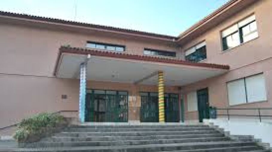 Fachada do colexio