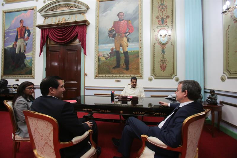 Maduro se reúne con Zapatero y el expresidente panameño Torrijos en el Palacio de Miraflores Maduro se reúne con Zapatero y el expresidente panameño Torrijos en el Palacio de Miraflores