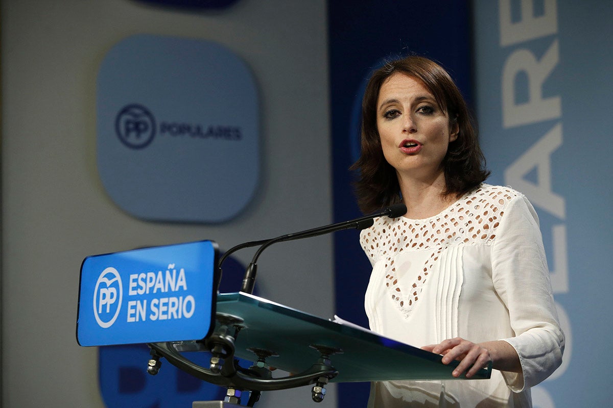 Andrea Levy: "Parece que Pedro Sánchez se va a dejar coleta" Andrea Levy: "Parece que Pedro Sánchez se va a dejar coleta"
