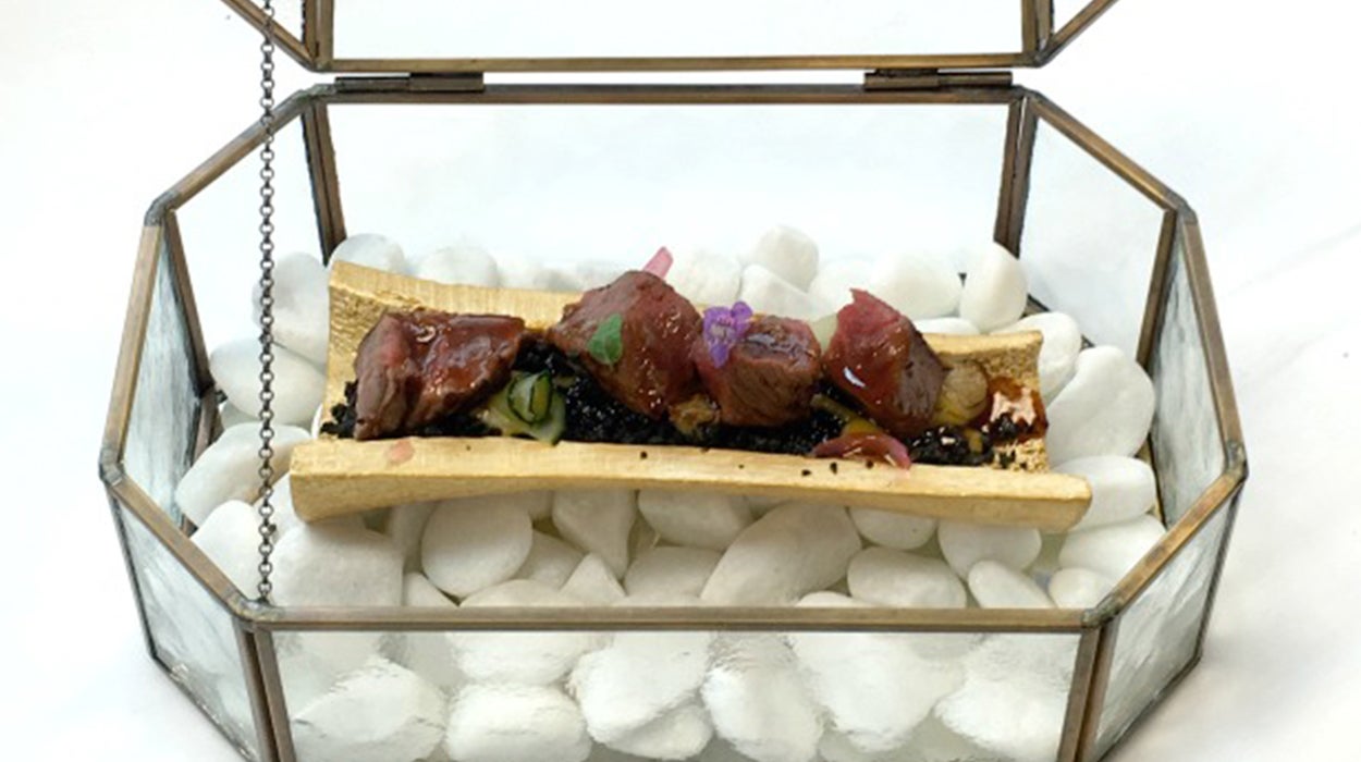 Carne a la parrilla en un cofre de cristal, el plato ganador de la Liga de Cocina 'Euroanchoas' Carne a la parrilla en un cofre de cristal, el plato ganador de la Liga de Cocina 'Euroanchoas'