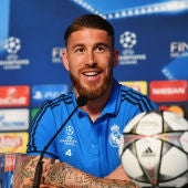 Sergio Ramos responde a los periodistas en la previa de la final