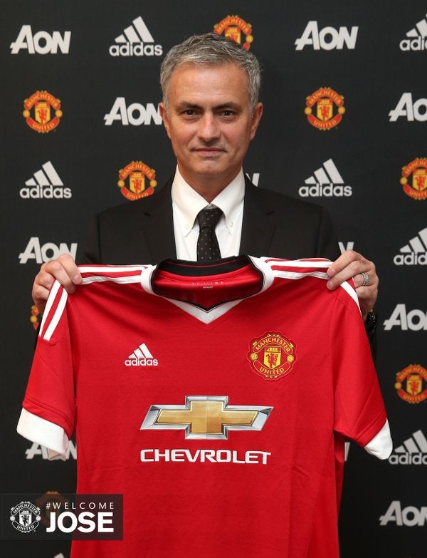 El Manchester United hace oficial el fichaje de Mourinho El Manchester United hace oficial el fichaje de Mourinho