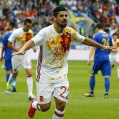 Nolito celebra un gol con España