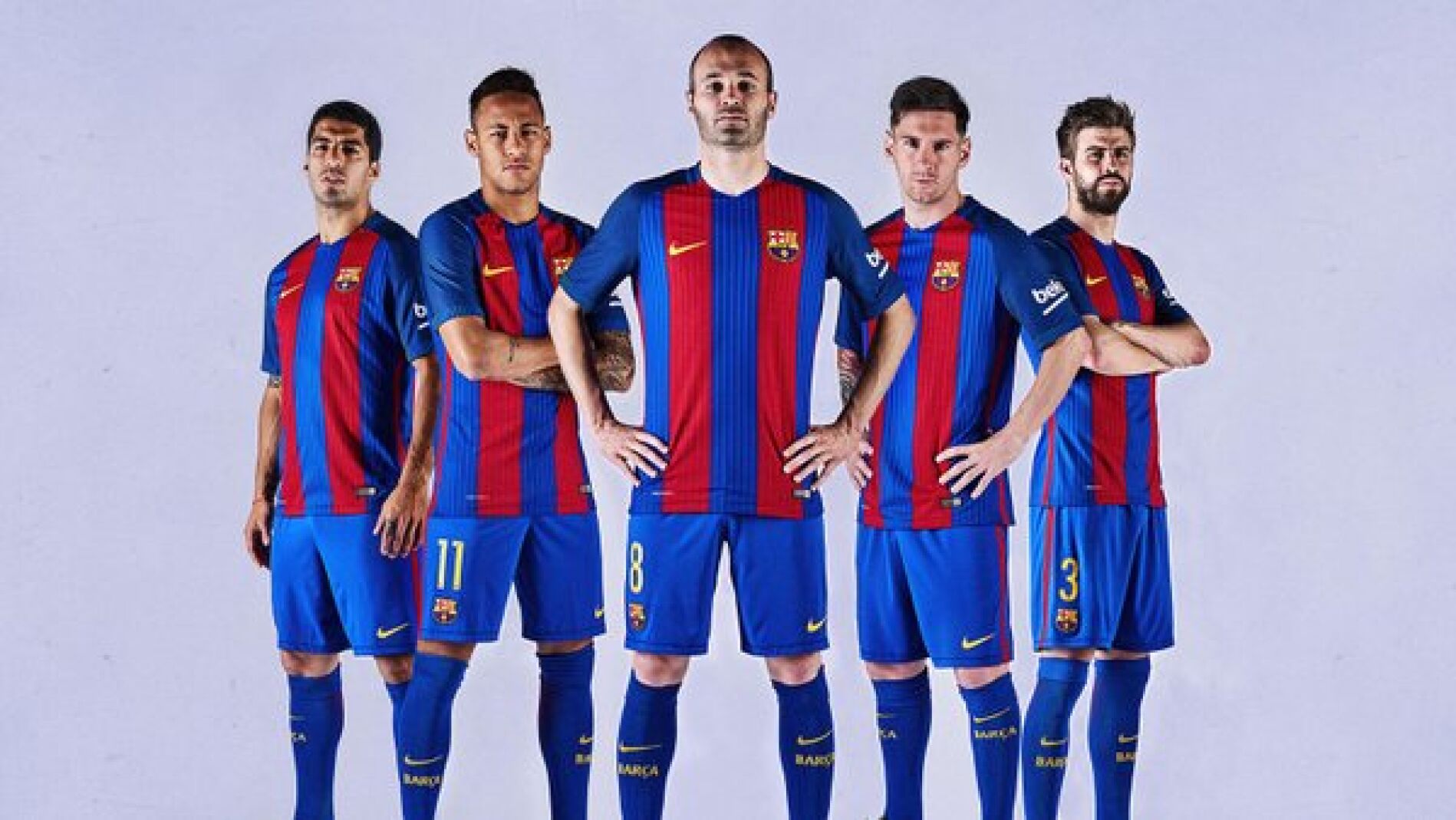 El Barcelona presenta su nueva equipacion con la primera copa de Europa en el recuerdo Onda Cero Radio