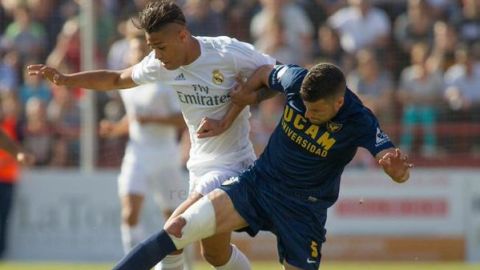 Momento del partido entre el UCAM Murcia y el Real Madrid Castilla