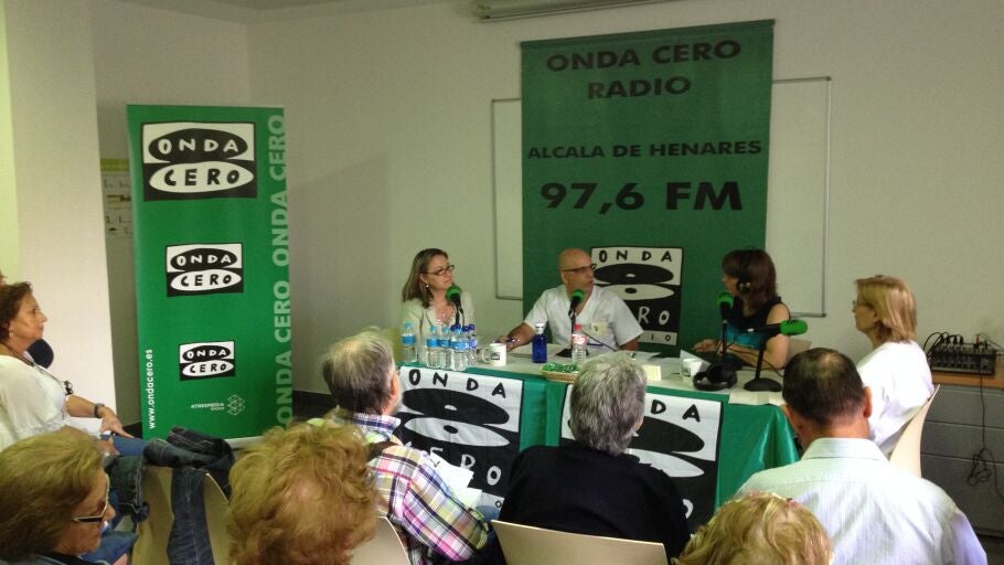 Onda Cero Alcal&aacute; realiza "En tu barrio" desde el Centro de Salud Juan de Austria