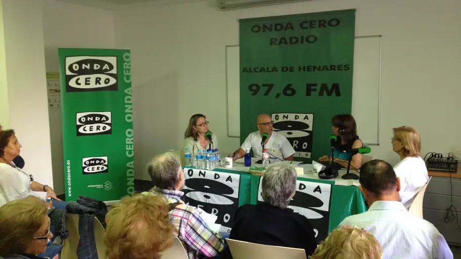 Onda Cero Alcalá "En tu barrio" desde el Centro de Salud Juan de Austria Onda Cero Alcalá realiza "En tu barrio" desde el Centro de Salud Juan de Austria